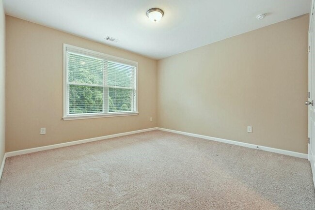 Building Photo - 1010 Chelsey Way