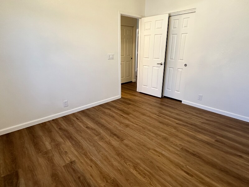 Building Photo - 1060 W Paseo Way