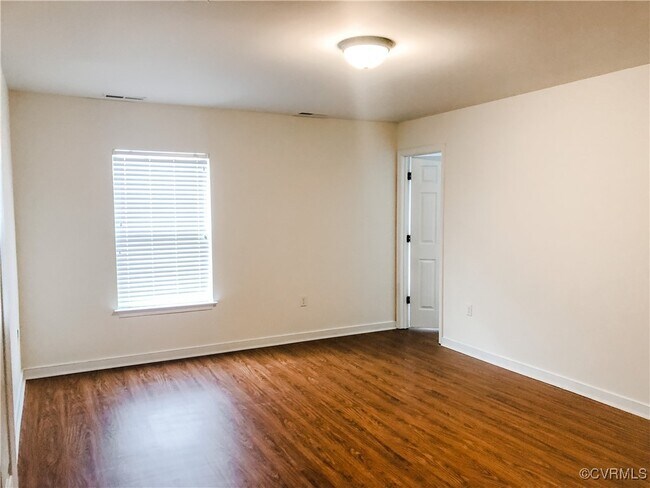 Building Photo - 4707 Brydes Ln