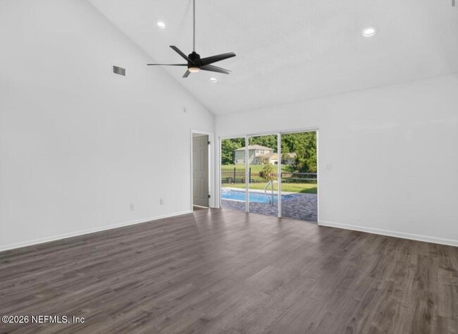 Building Photo - 7812 Linkside Dr