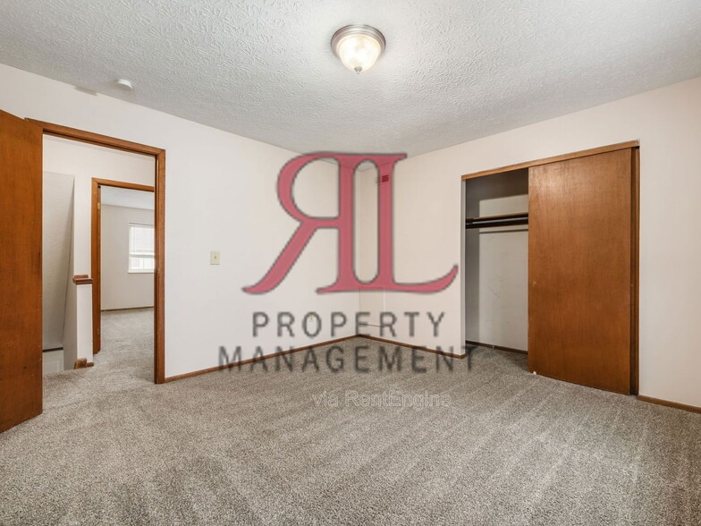 Building Photo - 5524 Kenneylane Blvd