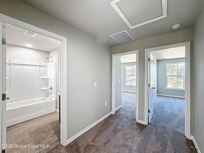 Building Photo - 532 L M Davey Ln