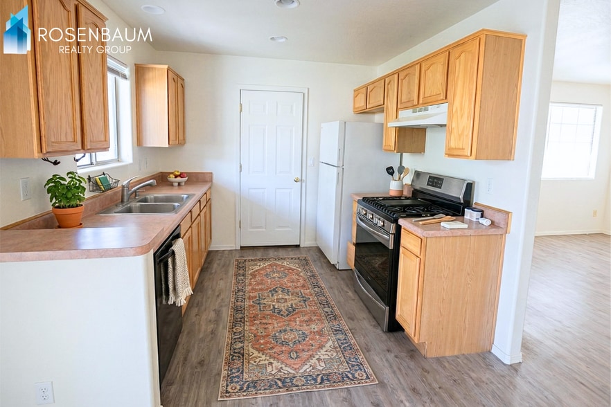 Building Photo - Charming 2-bedrooms, 2-baths duplex home in Prescott Valley!