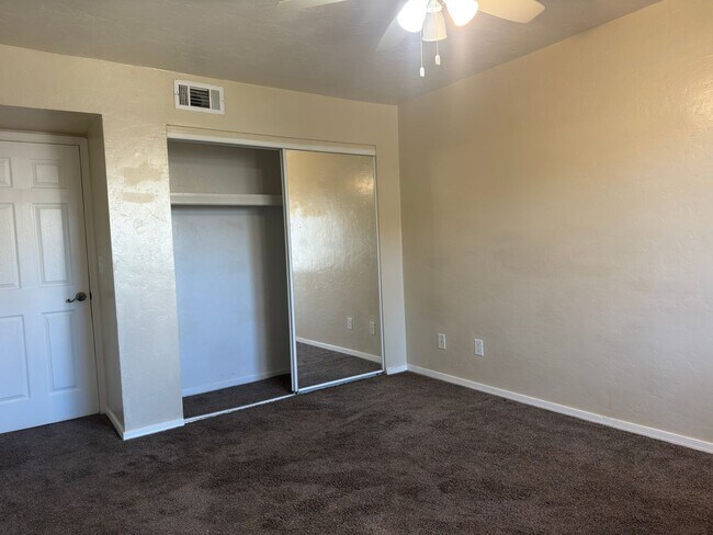 Building Photo - Tucson Apartment for Rent – Gated Community Living with Pool Access