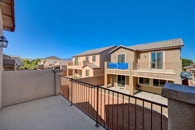 Building Photo - Lantern Gardens