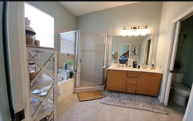 Building Photo - 16000 Via Solera Cir