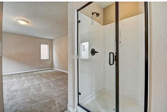 Building Photo - Rare Two Primary Home in Centennial Hills Community in Northwest