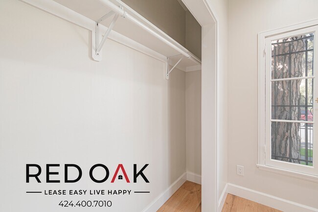 Building Photo - 2376 Portland St