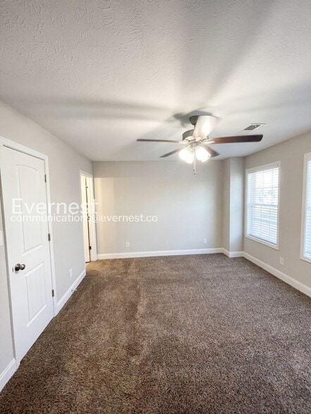 Building Photo - 1000 Henry Pl Blvd