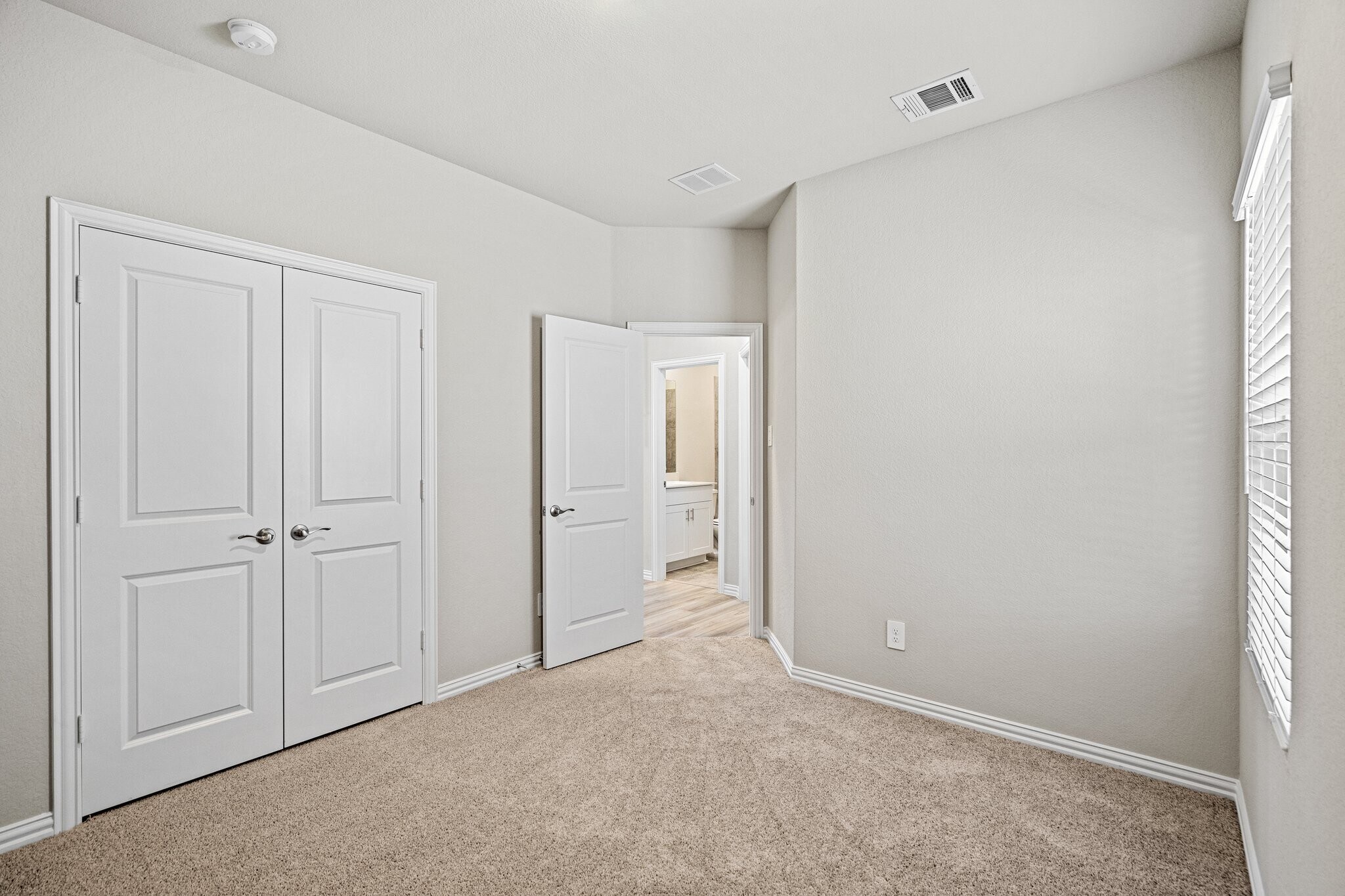 Building Photo - 3300 Sedge Grass Dr