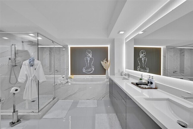 Building Photo - 1800 S Ocean Dr