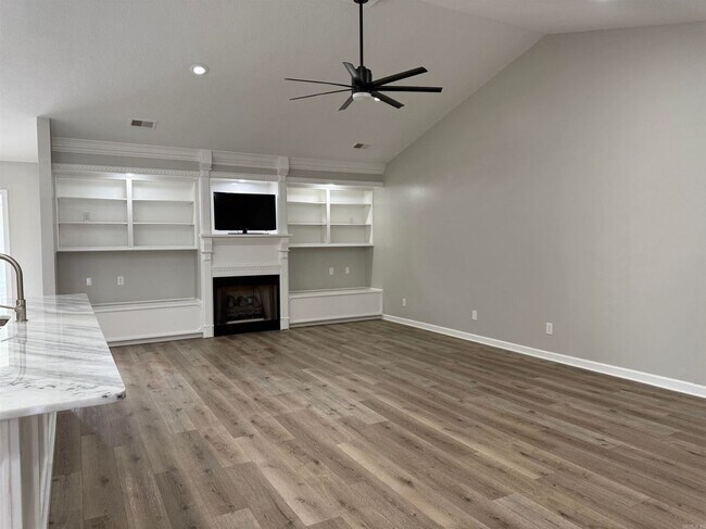 Building Photo - 1 Enclave Cir