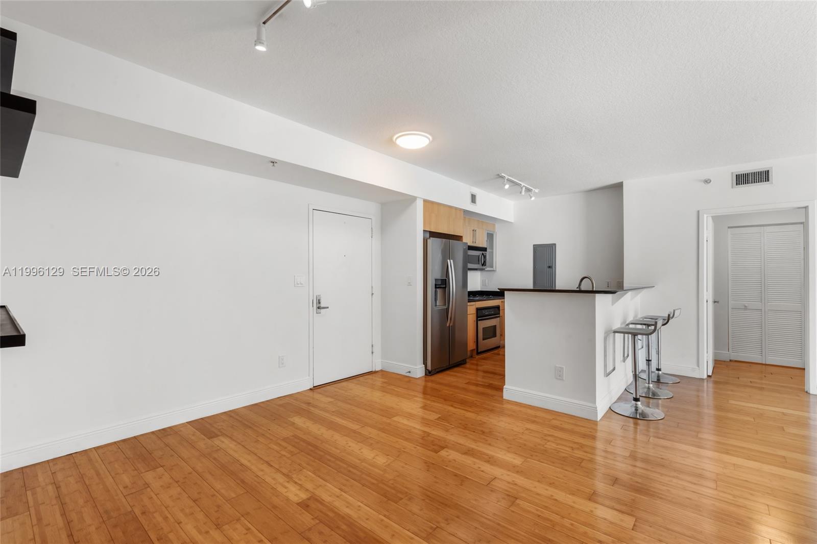 Building Photo - 335 S Biscayne Blvd