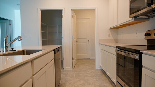 Building Photo - 2331 Burney Fls Ln