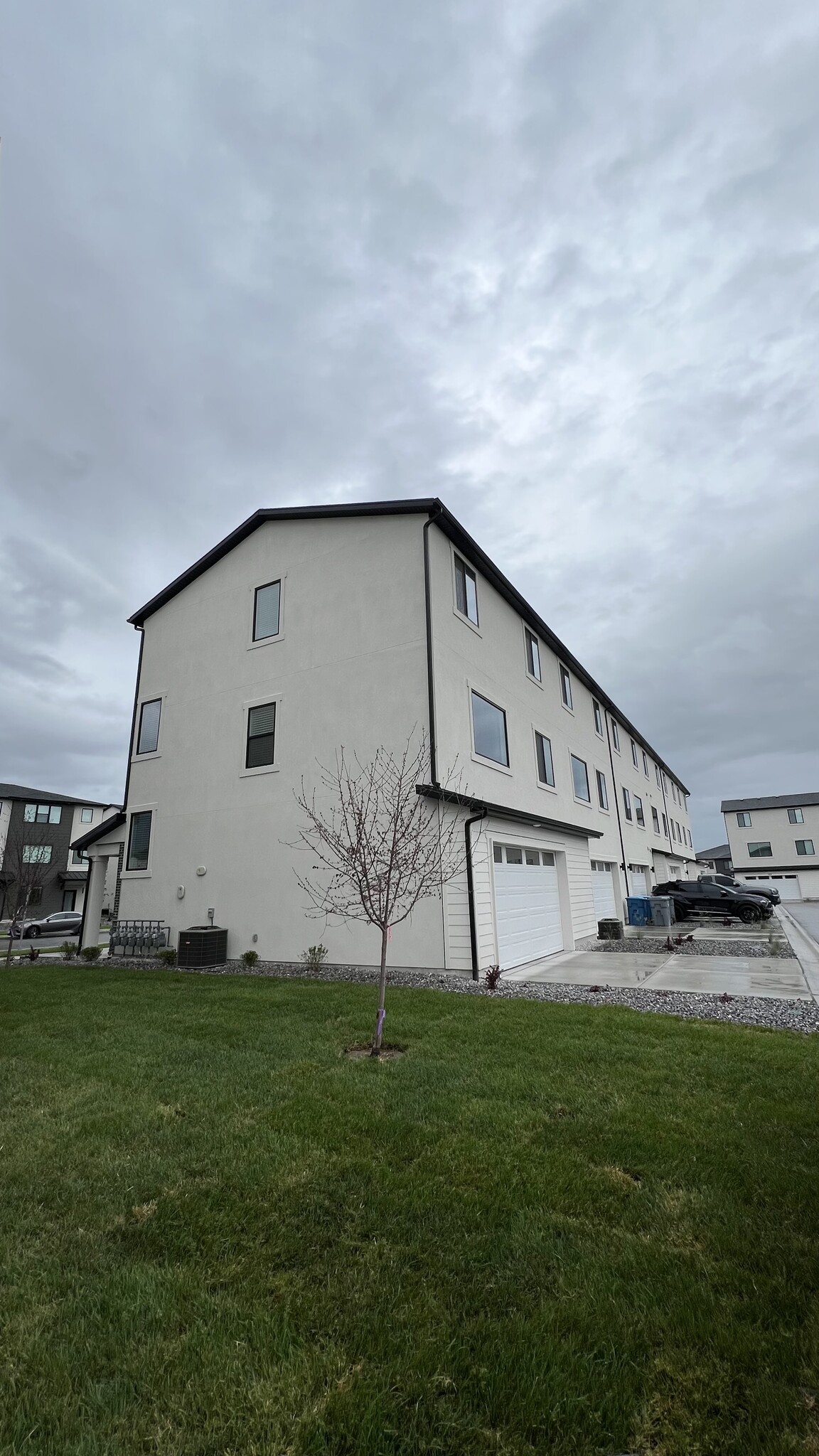 Building Photo - 594 S 900 W