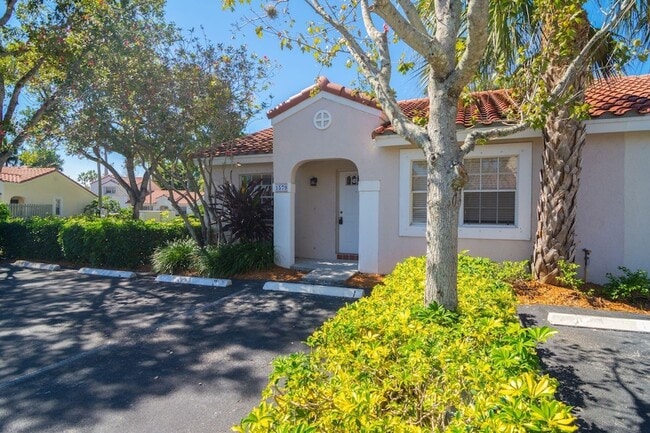 Building Photo - 1579 Springside Dr