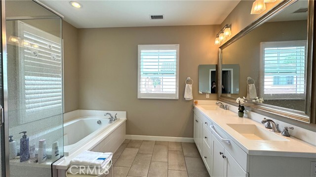 Building Photo - 58 Ivory Petal