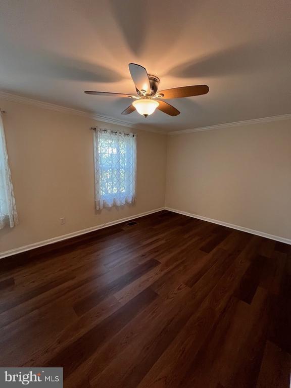 Building Photo - 5633 Independence Cir