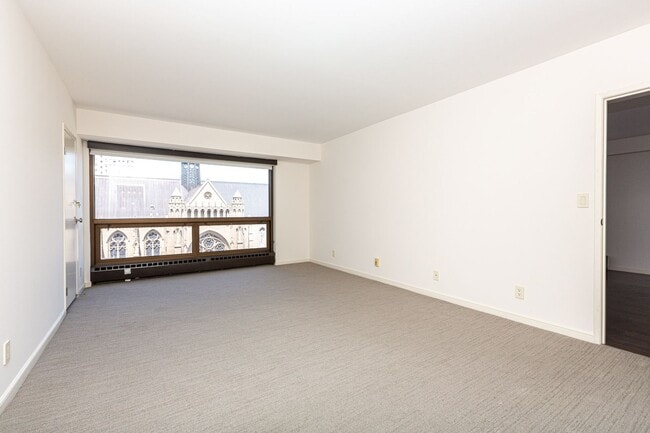 Building Photo - 1177 California St