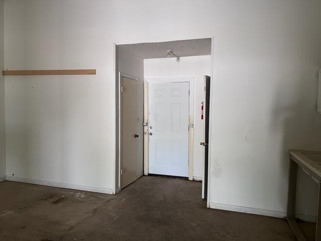 Building Photo - 521 S Access Rd
