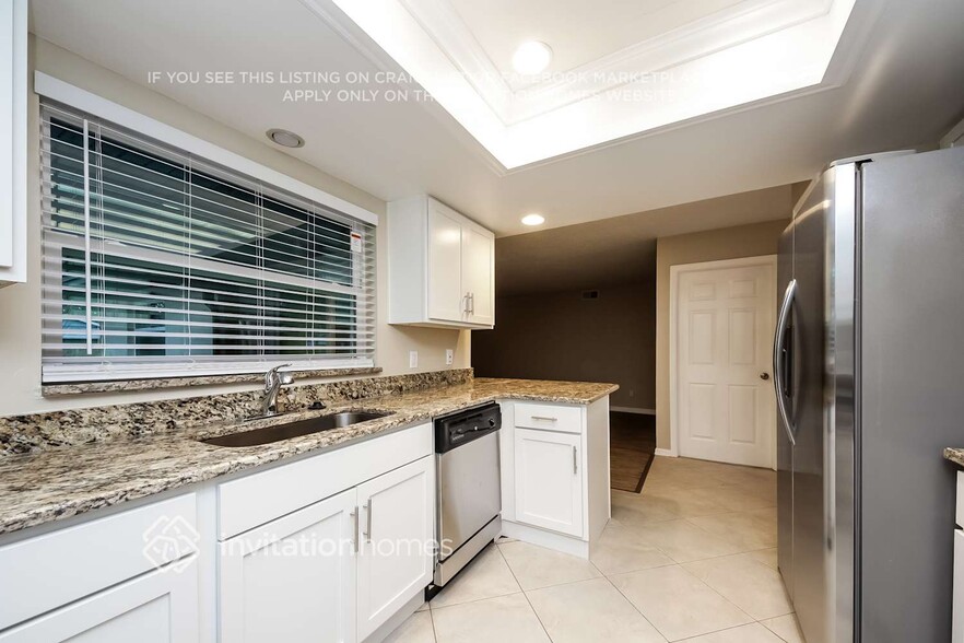 Building Photo - 8140 Caraway Dr