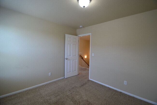 Building Photo - Beautiful Home Near Woodmen & Black Forest