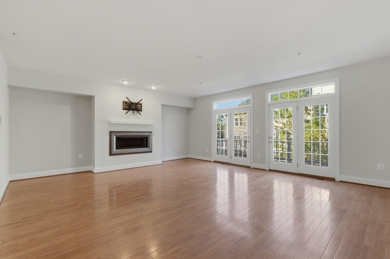 Building Photo - 15816 Swanscombe Lp