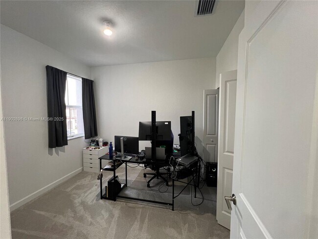 Building Photo - 12142 NW 24th Ct