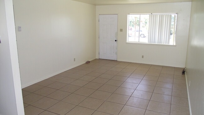 Building Photo - Northeast El Paso 3bed/2Bath