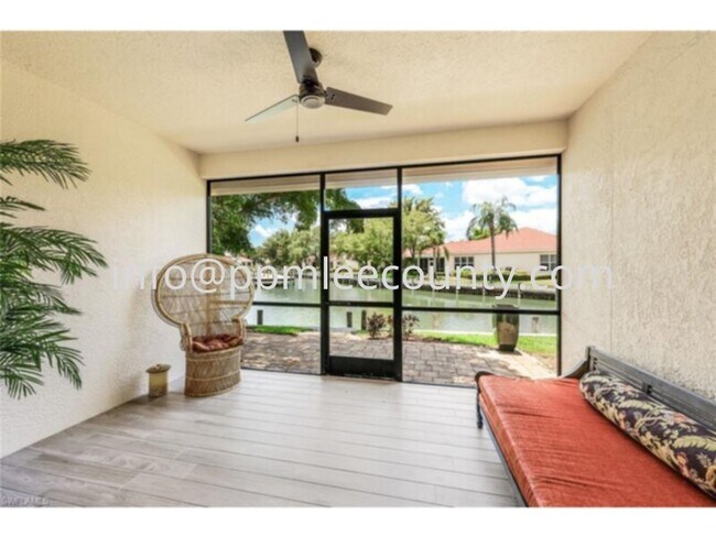 Building Photo - 3/2.5 Townhouse with den in Harbour Isle Y...