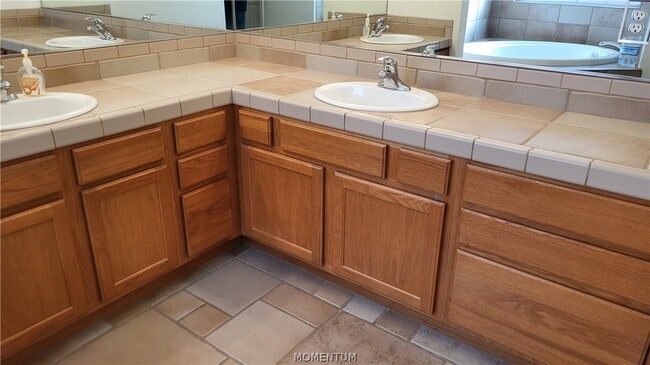 Building Photo - 4854 Santa Evinita Rd