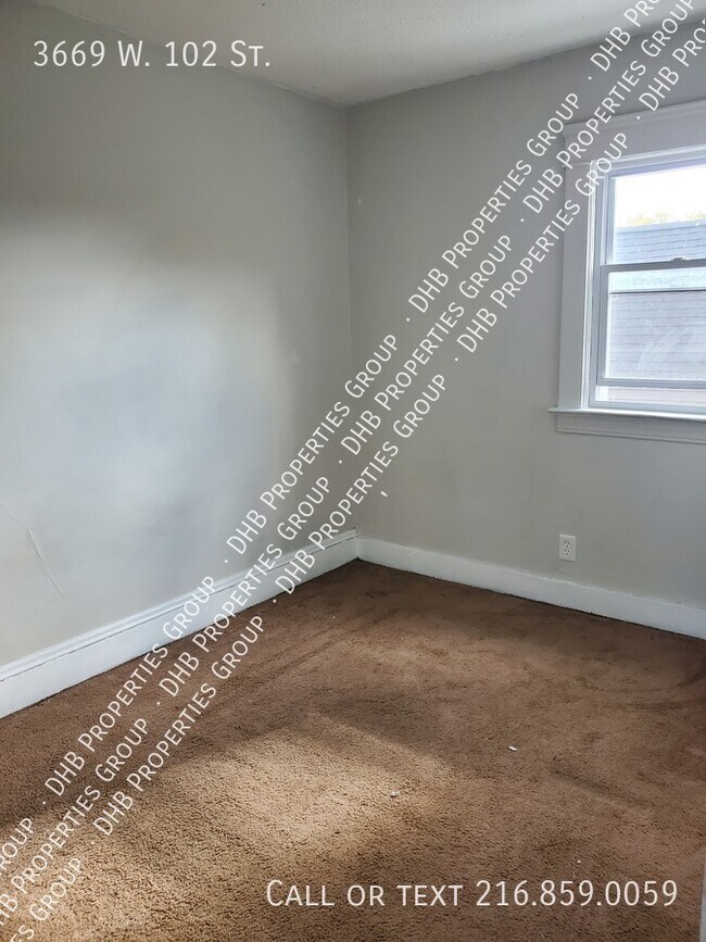 Building Photo - West Park 3/1.5