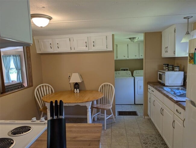 Building Photo - 56314 Blue Creek Rd