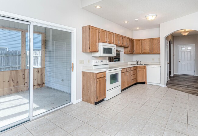 Building Photo - 1416 Whitburn Dr