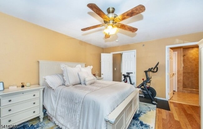 Building Photo - 20 S Midland Ave