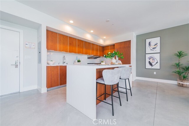 Building Photo - 482 S Arroyo Pkwy