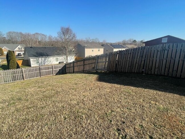 Building Photo - Charming home in Indian Land.