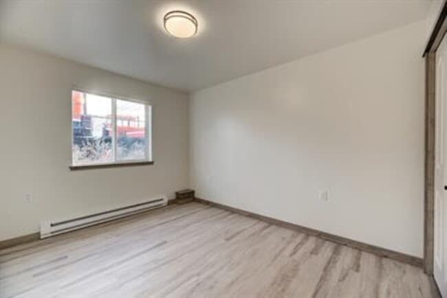 Building Photo - 3105 Cooney Dr