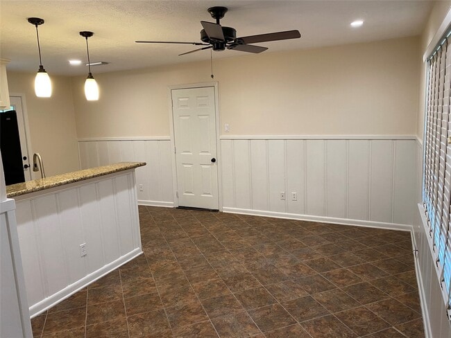 Building Photo - 2714 Southmore Ave