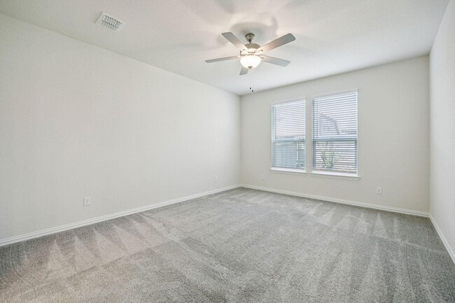 Building Photo - 2412 Rooster Ln