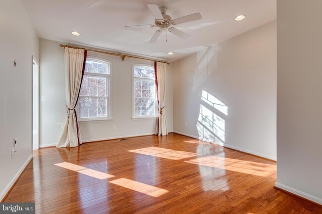 Building Photo - 20366 Cloverfield Terrace