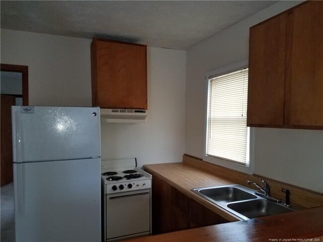 Building Photo - 101 Bogard Cir