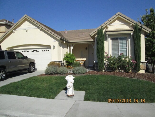 Primary Photo - 1043 Villaggio Cir