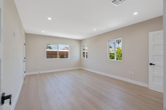 Building Photo - 1206 Tamarind Ave