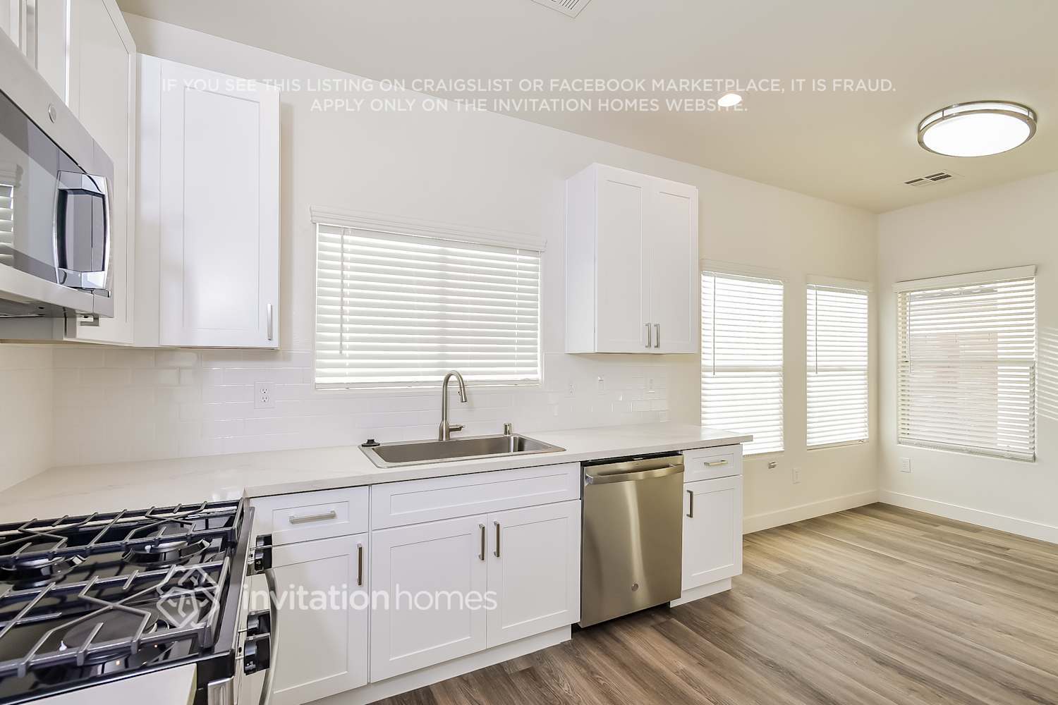 Building Photo - 7685 Morning Lake Dr