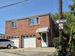 Building Photo - 815 Louisa St