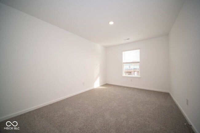 Building Photo - 60 Varner Dr