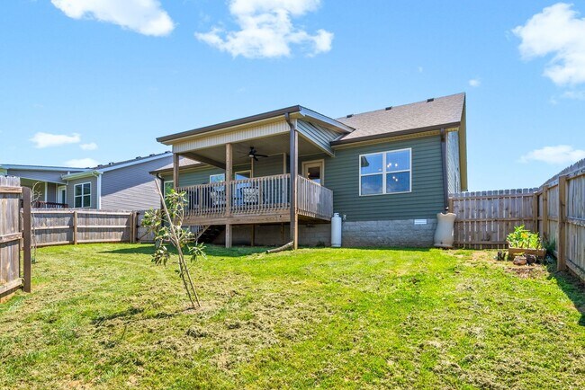 Building Photo - 3 bedroom Pet Friendly Home For Rent Near Needmore Road!