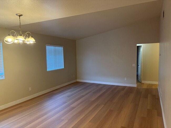 Building Photo - 28138 Bavaria Dr