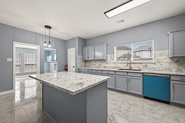 Building Photo - 9526 Heflin Colony Dr